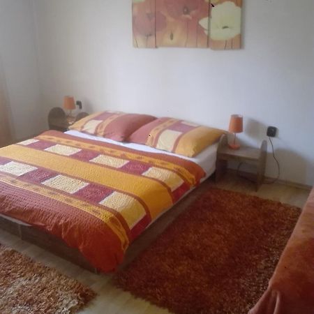 Halex5 Guest House Svidova ห้อง รูปภาพ