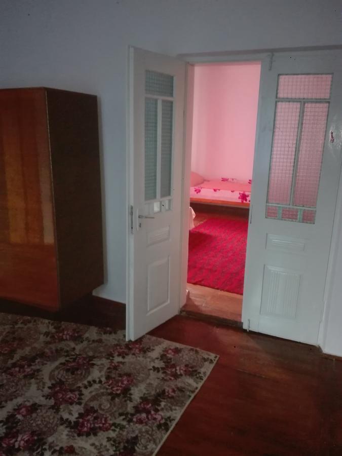 Halex5 Guest House Svidova ภายนอก รูปภาพ