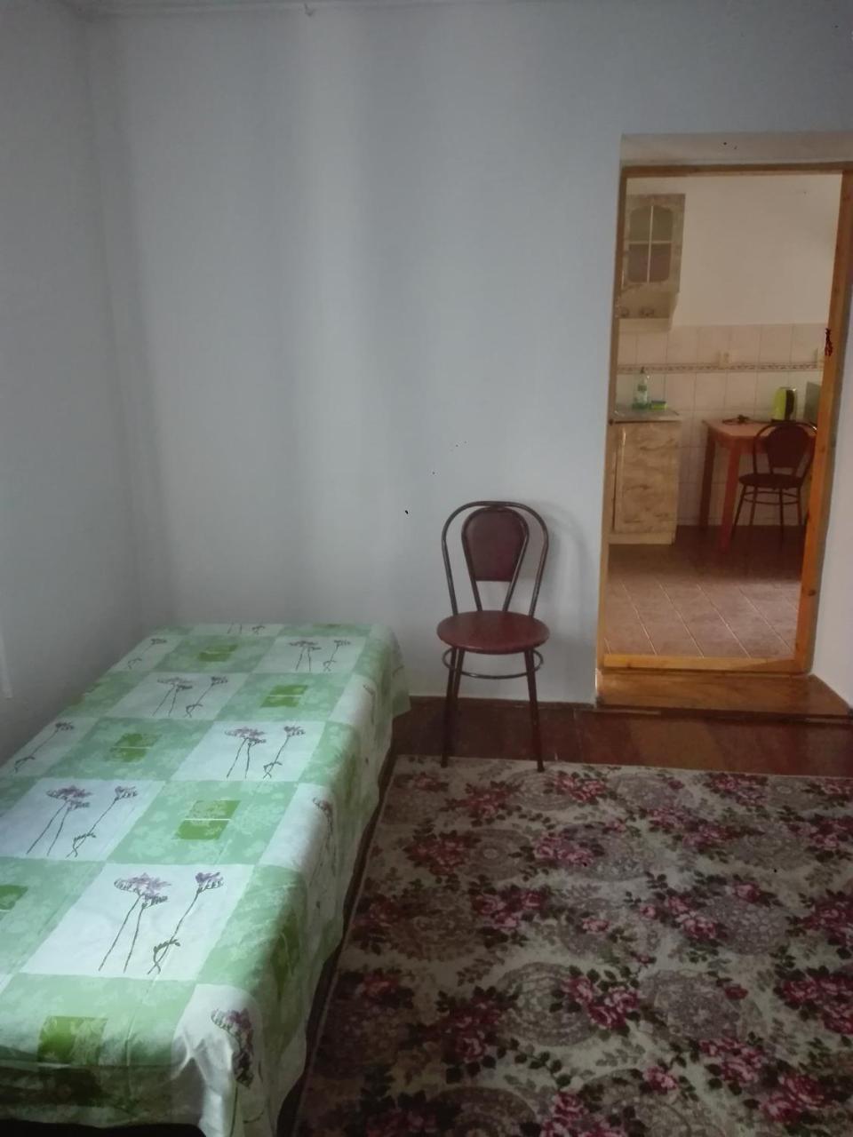 Halex5 Guest House Svidova ภายนอก รูปภาพ
